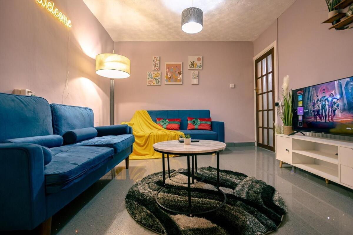 Spacious & Comfy Home In West Midlands - Sleeps 8, Free Parking, Wifi, Netflix, Prime Location, Ideal For Contractors, Business, Groups, Travellers, Families And Relocators Coventry Room photo